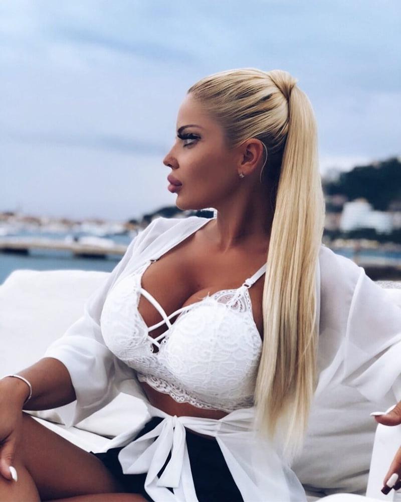 25P Serbian Hot MILF