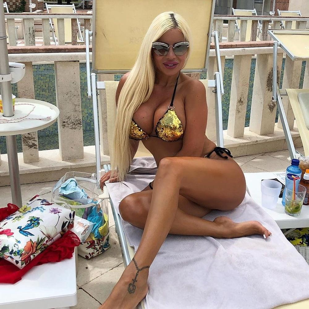 25P Serbian Hot MILF