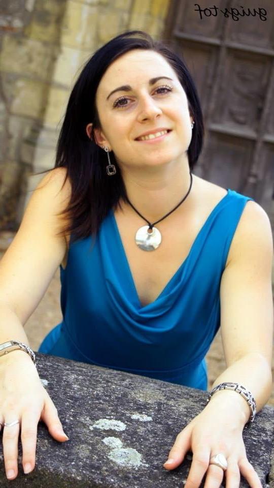 8P PERRINE 31 Y FRENCH WHORE FROM MOULINS