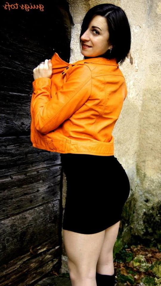 8P PERRINE 31 Y FRENCH WHORE FROM MOULINS