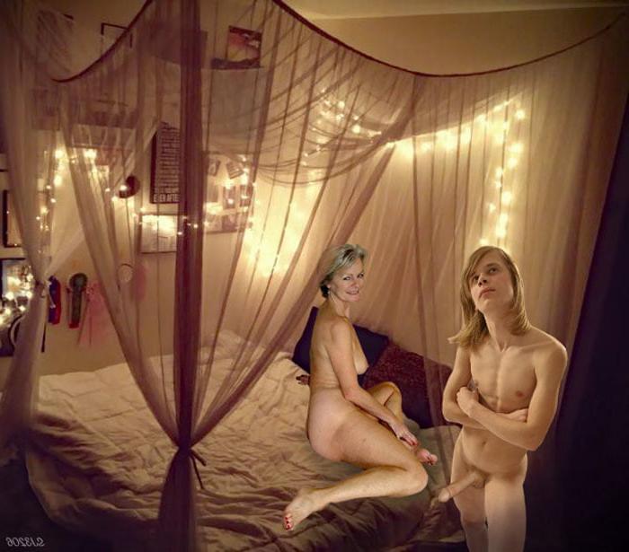 20P Mature Goddesses and the Boys Who Worship Them 161