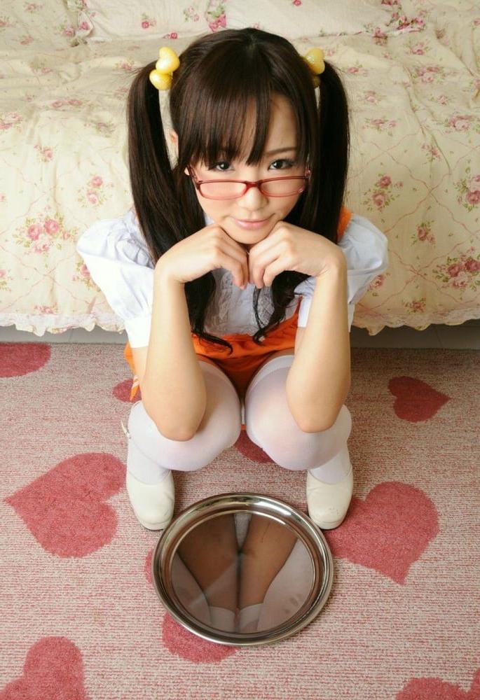 25P I 1ik3 y0ur s3xy asian dr3S5. Ma1d  dr3S5