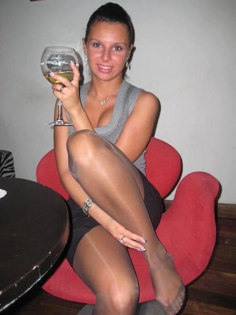 25P sexy babes in tights pantyhose nylons 185