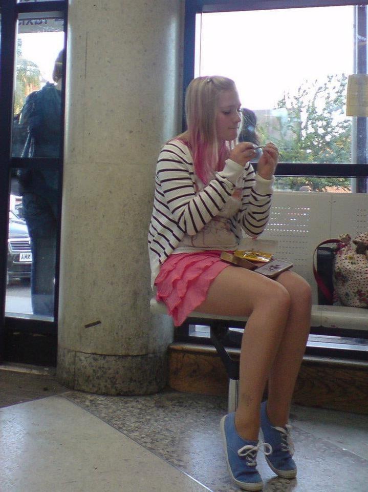 25P sexy babes in tights pantyhose nylons 190