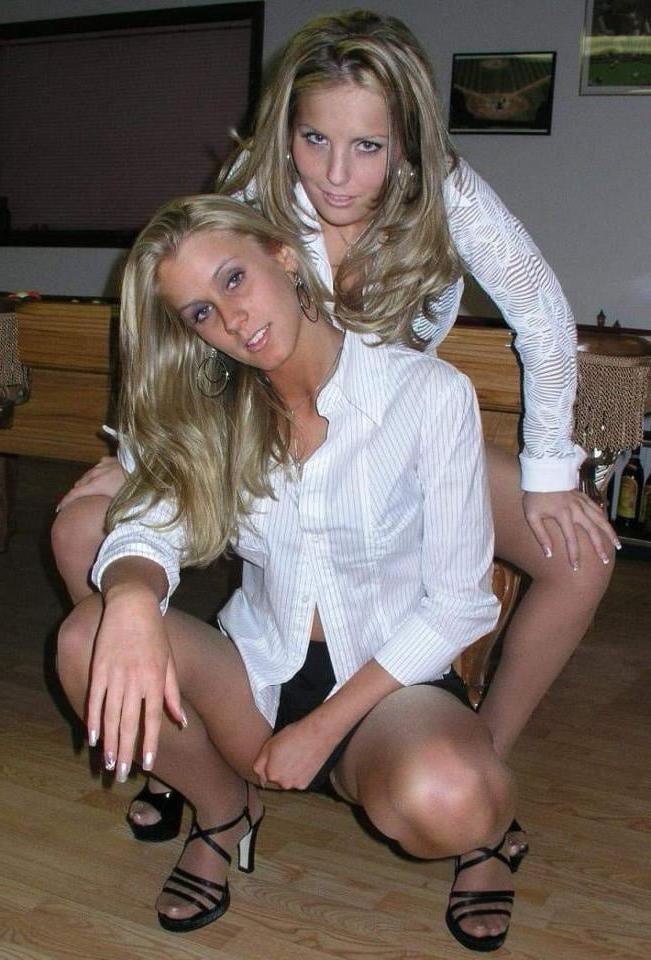 25P sexy babes in tights pantyhose nylons 192