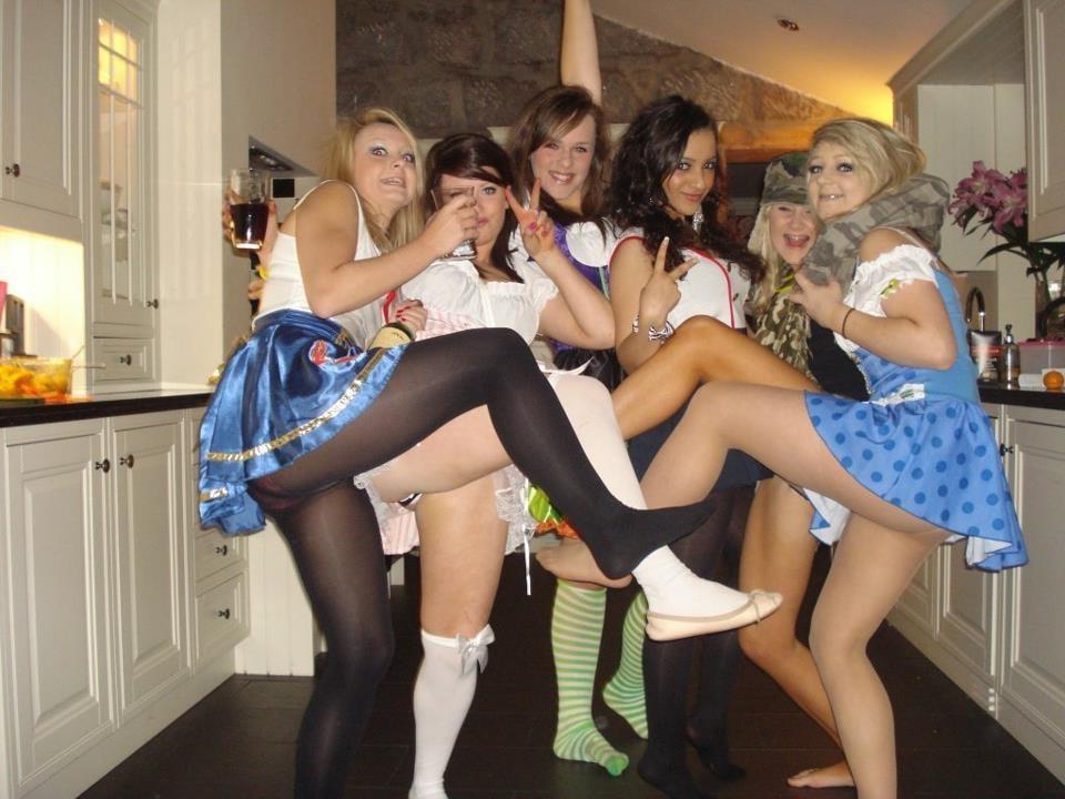 25P sexy babes in tights pantyhose nylons 188