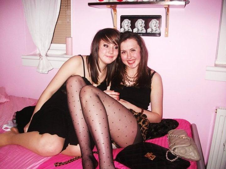 25P sexy babes in tights pantyhose nylons 189