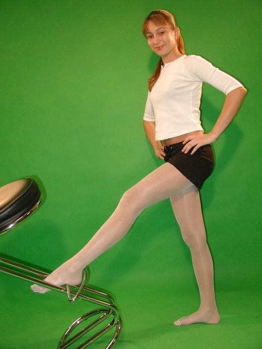 25P sexy babes in tights pantyhose nylons 196