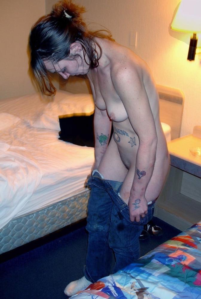 25P Dirty Junkie Whores 11