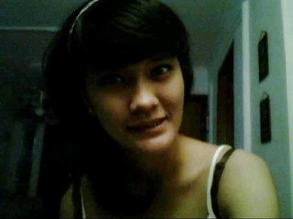 25P Little whore from Singapore