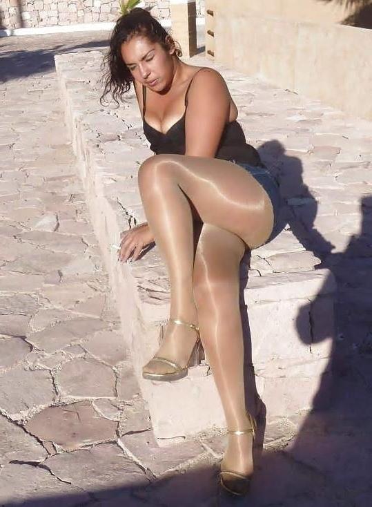 25P street pantyhose 8