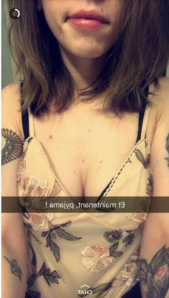 9P FRENCH SLUT #15 (DM FOR DETAILS)