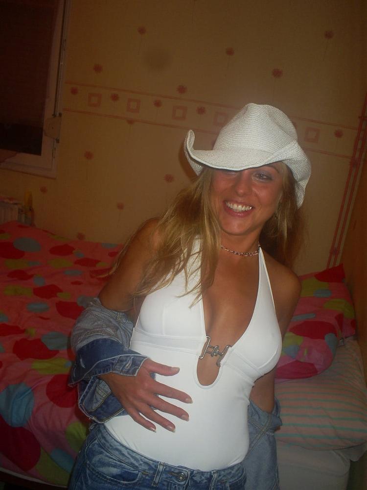 21P French milf 03