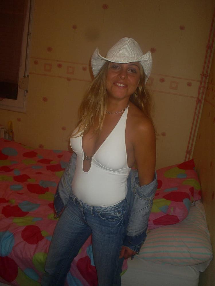 21P French milf 03