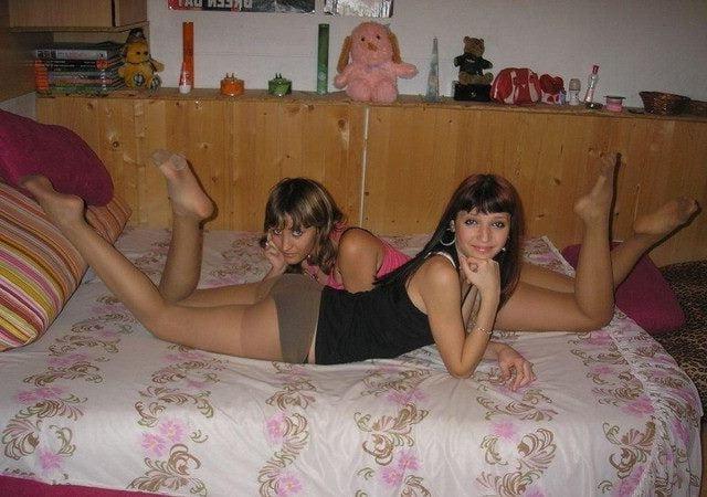 25P sexy babes in tights pantyhose nylons 186