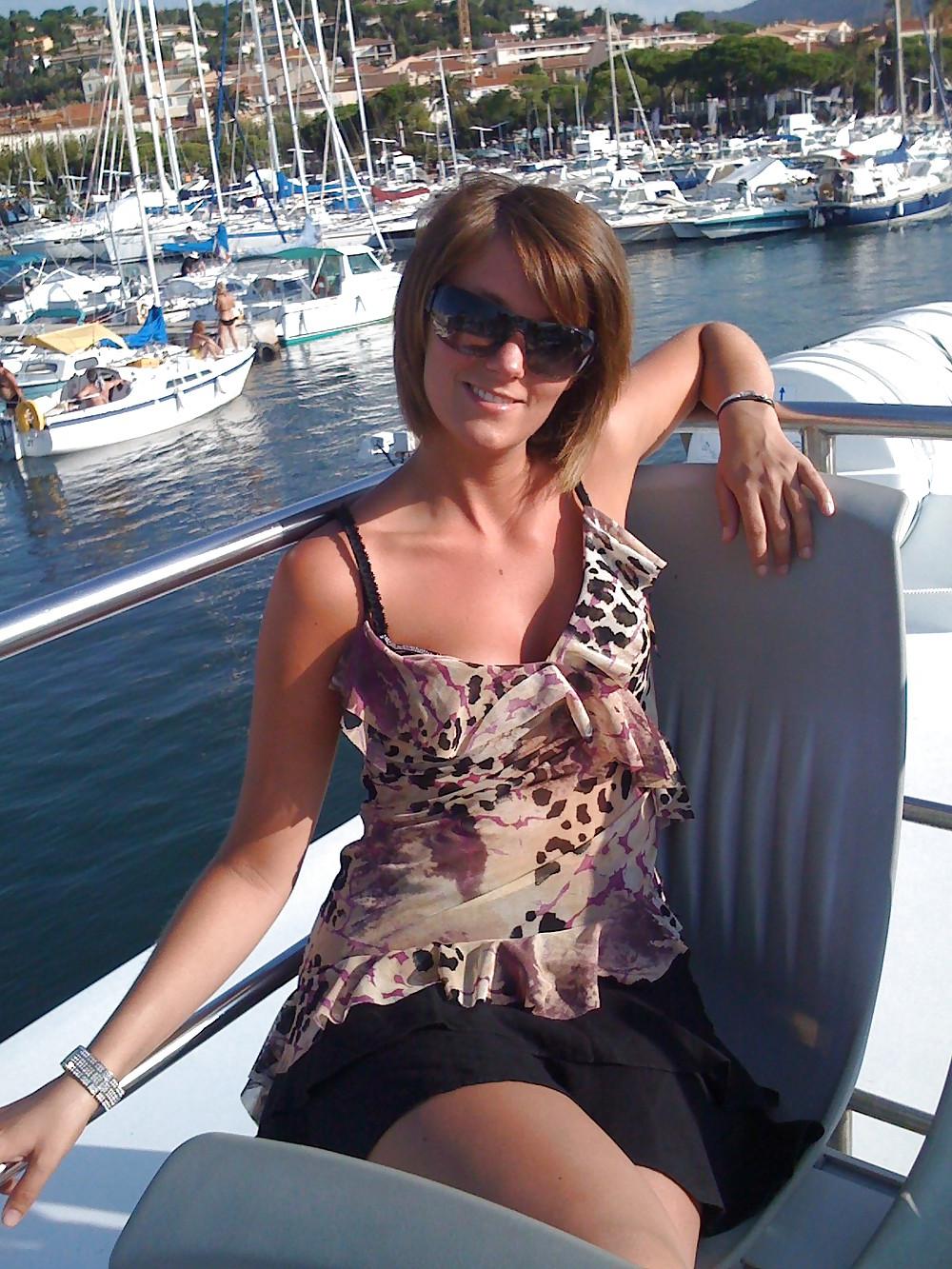 25P Young French Wife