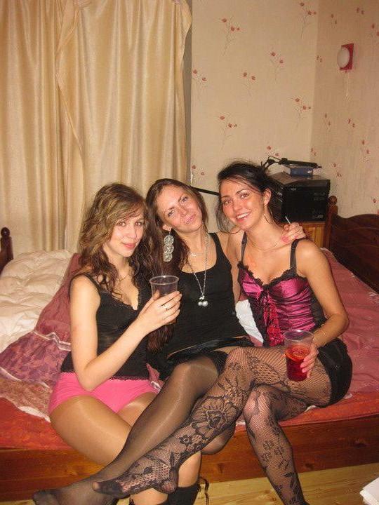25P sexy babes in tights pantyhose nylons 181