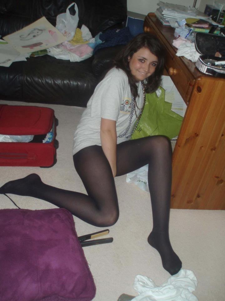 25P sexy babes in tights pantyhose nylons 183