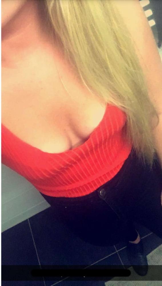 25P FRENCH SLUT #3 (DM FOR DETAILS)