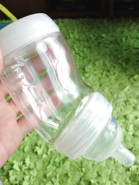 5P Baby milk bottles i want u to fill of ur cum in