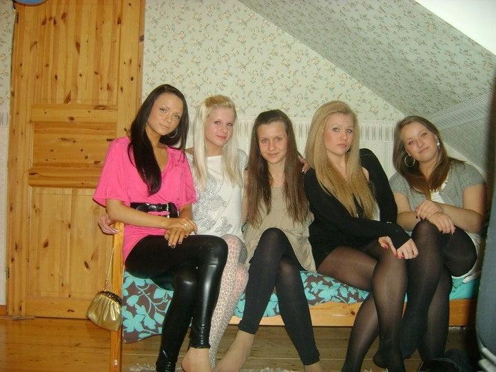 25P sexy babes in tights pantyhose nylons 184