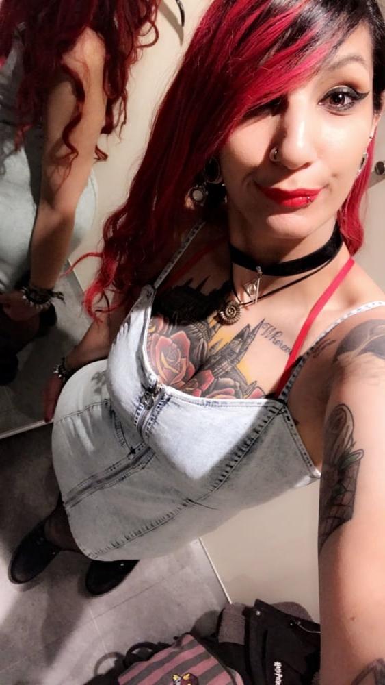 22P FRENCH SLUT #13 (DM FOR DETAILS)