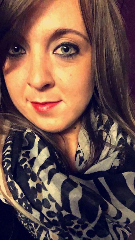 22P FRENCH SLUT #17 (DM FOR DETAILS)