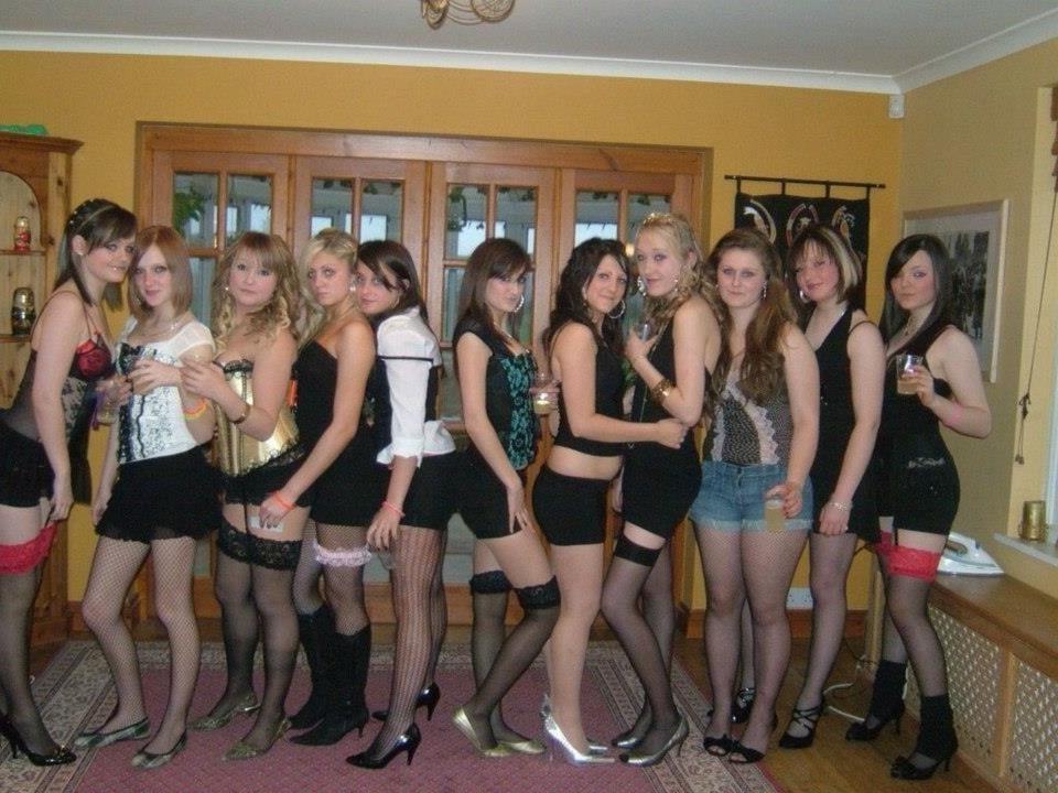 25P sexy babes in tights pantyhose nylons 172