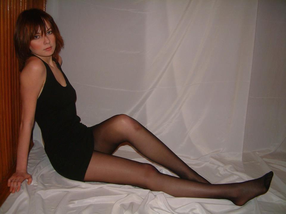 25P sexy babes in tights pantyhose nylons 176