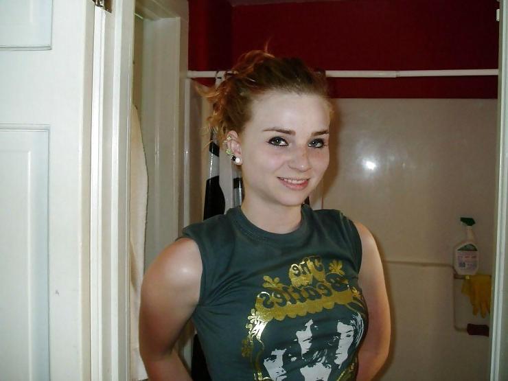 25P Freckled Redhead Teen