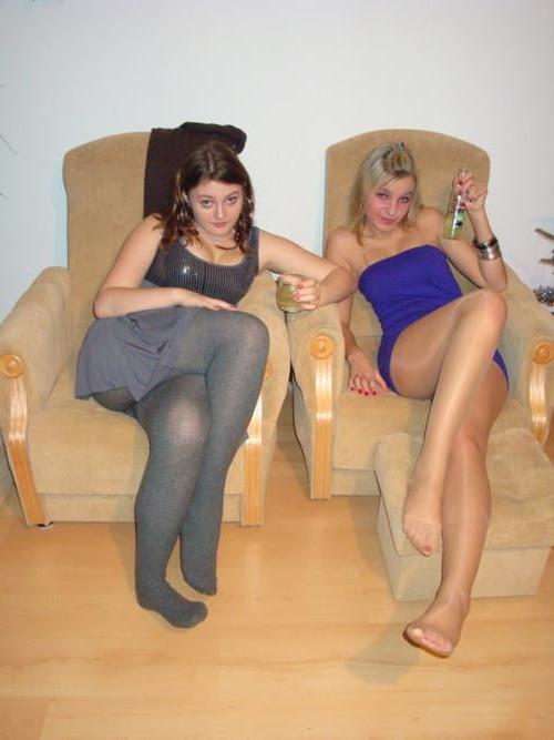 25P sexy babes in tights pantyhose nylons 179
