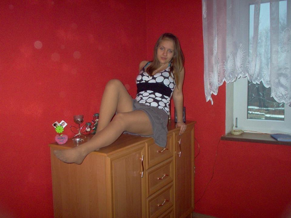25P sexy babes in tights pantyhose nylons 179