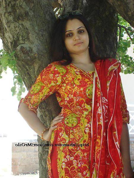 25P My Pakistani ex girlfriend Annam Ilyas