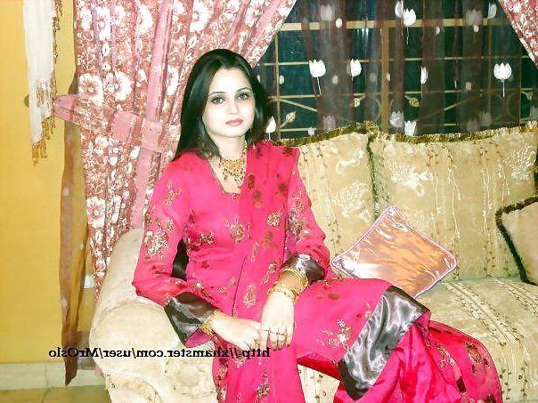 25P My Pakistani ex girlfriend Annam Ilyas