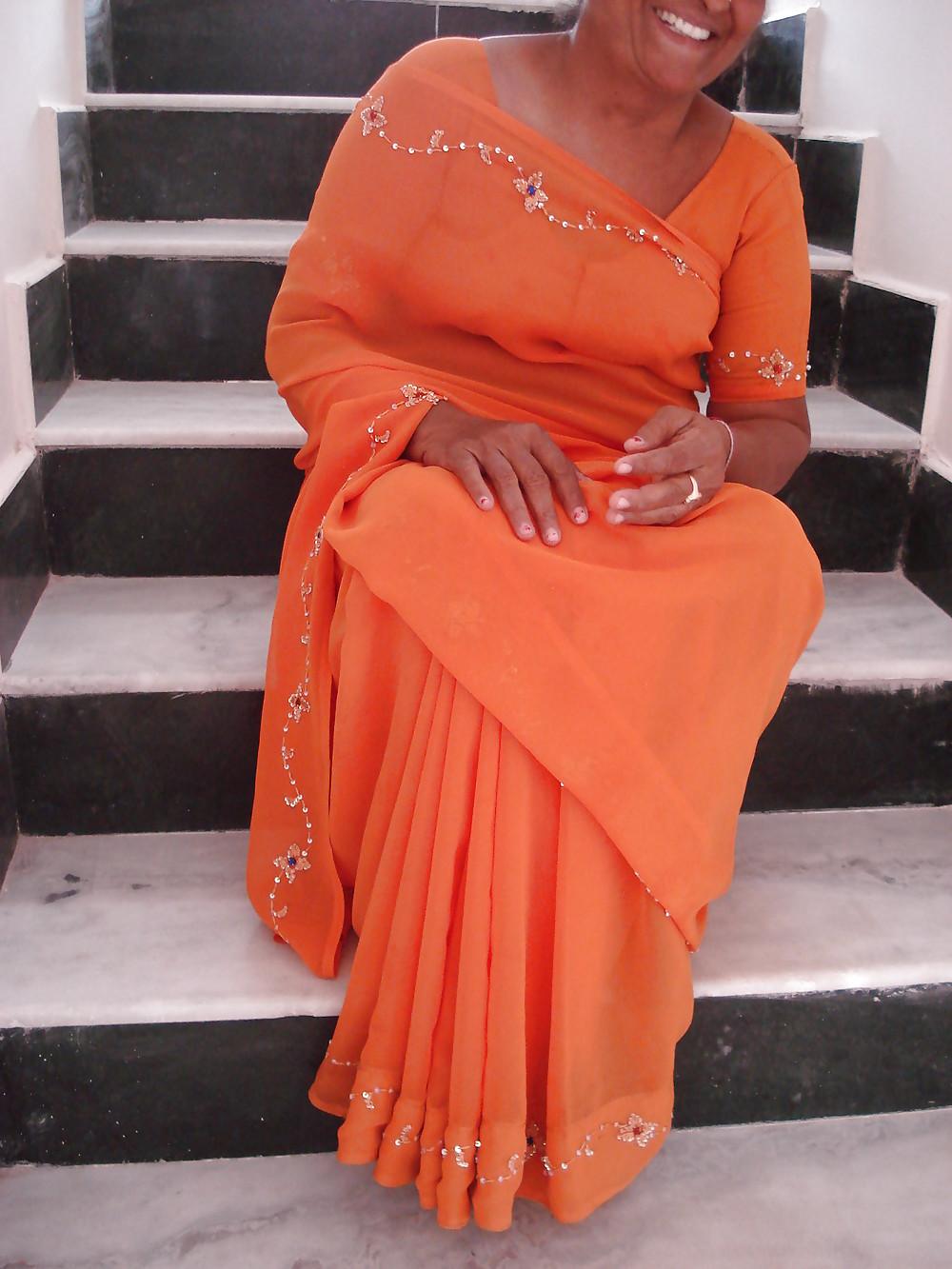 25P Indian Aunty is a Dirty Whore