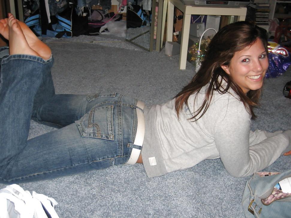 19P Very Cute Busty Teen