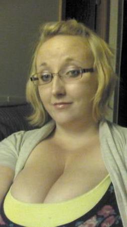 25P Busty Blonde