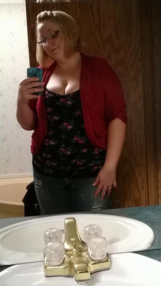 25P Busty Blonde