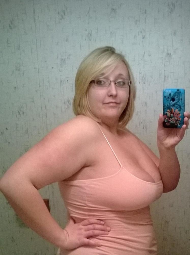 25P Busty Blonde