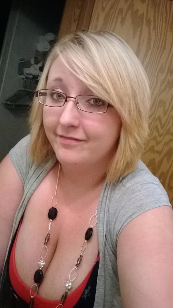 25P Busty Blonde