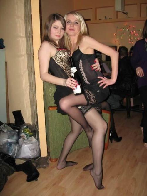 25P sexy babes in tights pantyhose nylons 174