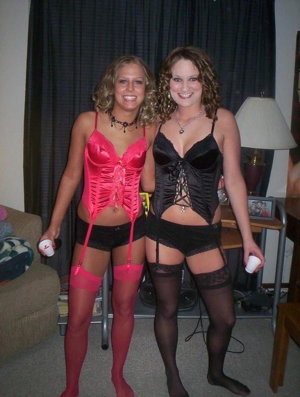 25P sexy babes in tights pantyhose nylons 174