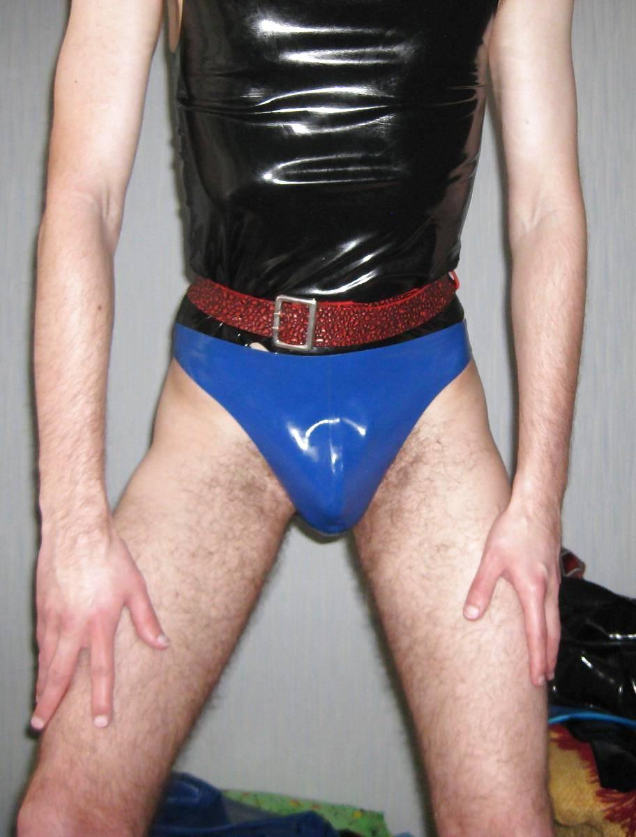 14P 6-th. 2012-04-12. Blue tanga, slveless t-shirt, polo shirt.