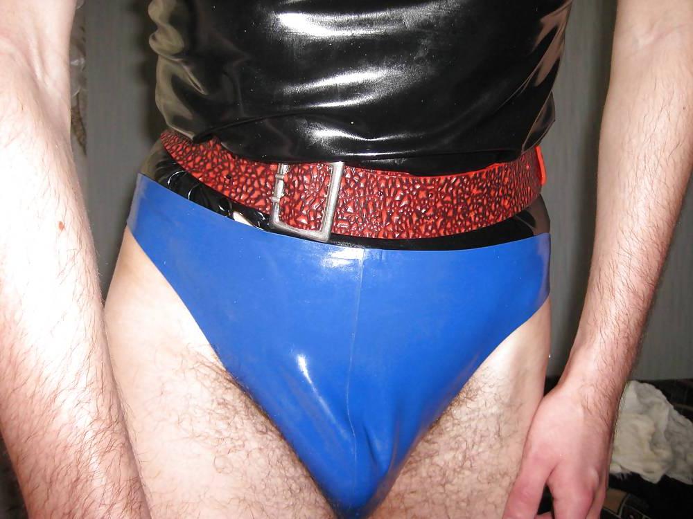 14P 6-th. 2012-04-12. Blue tanga, slveless t-shirt, polo shirt.