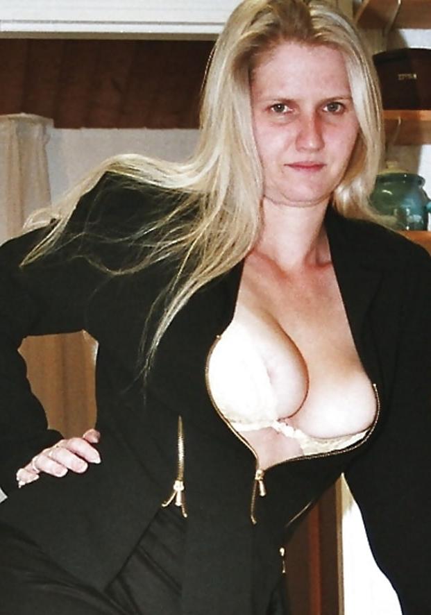 15P SAG - Isn't she a busty hot fuck slut? 11