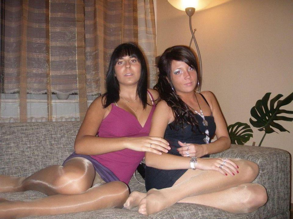 25P sexy babes in tights pantyhose nylons 173
