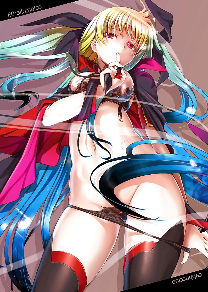 25P Hot nude hentai chicks