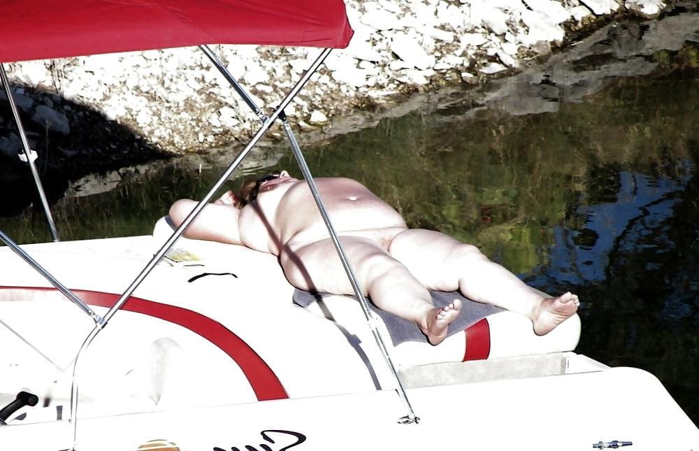 25P Swinger Boat Party #52