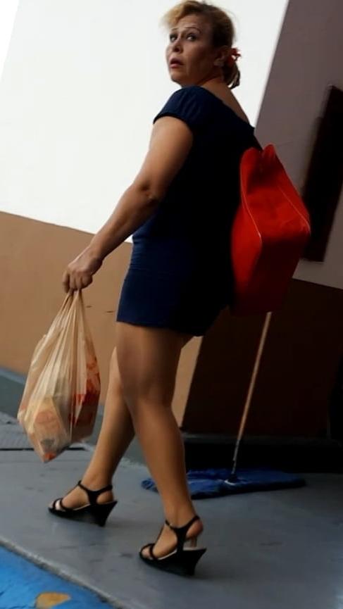 16P street pantyhose 1