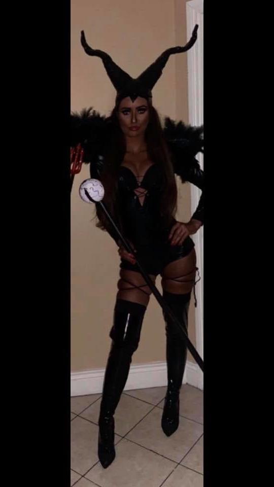 25P Sluts in Fancy Dress 299